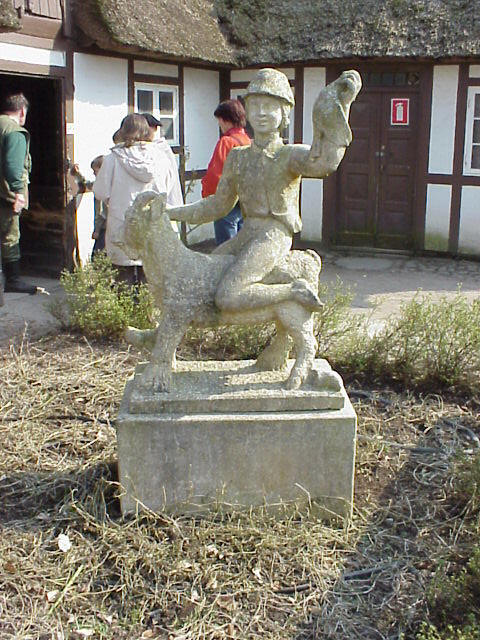 Скульптура «Ханс Чурбан» в зоопарке Оденсе