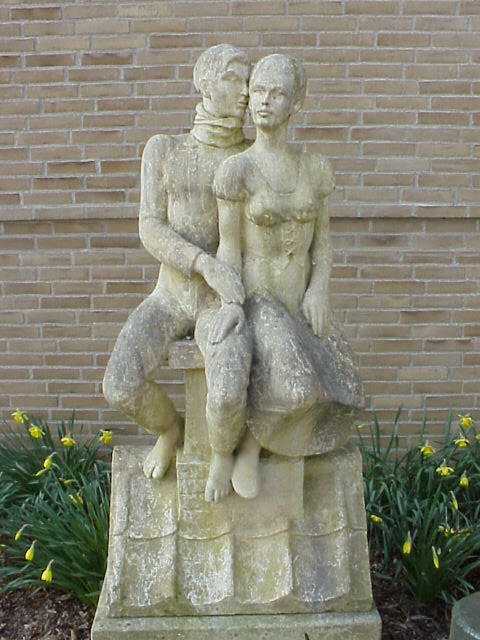 Скульптура «Пастушка и трубочист» в зоопарке Оденсе