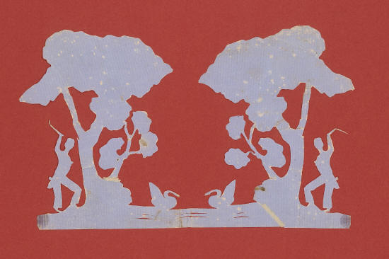 Зеркальная вырезка с деревьями и кустами, мужчинами с мечами, лебедями. Вырезка из белой бумаги на красном фоне. 1859 г.
