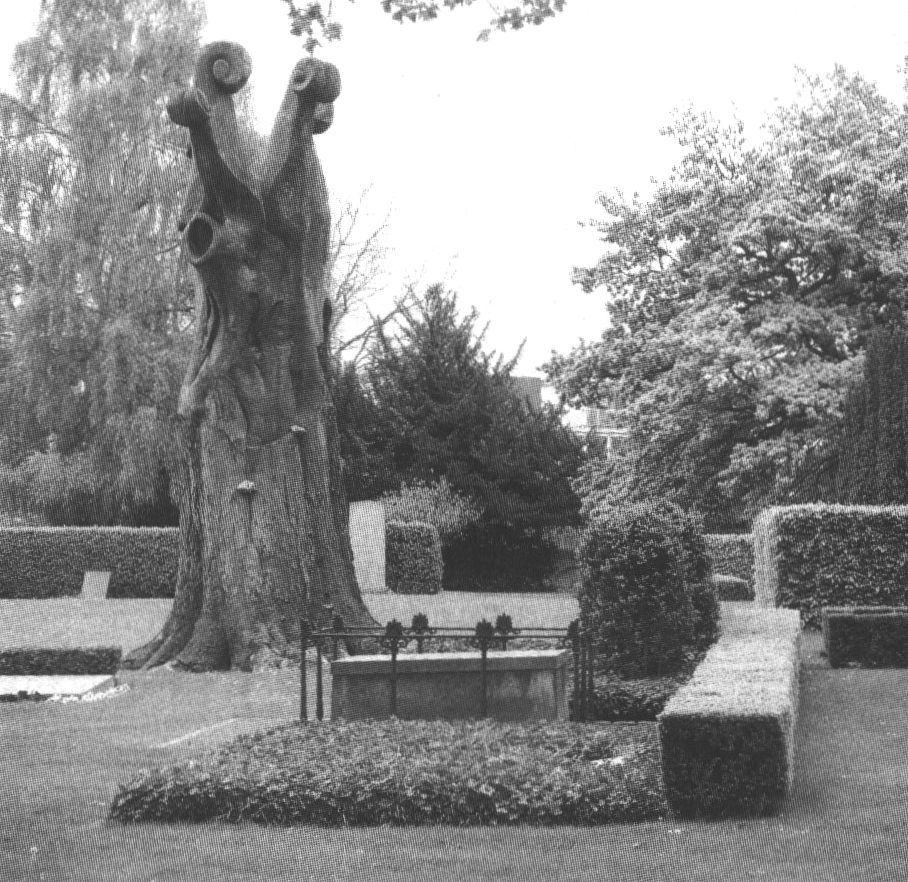 Илл. 4. Могила Вейсе на францисканском кладбище в Роскилле