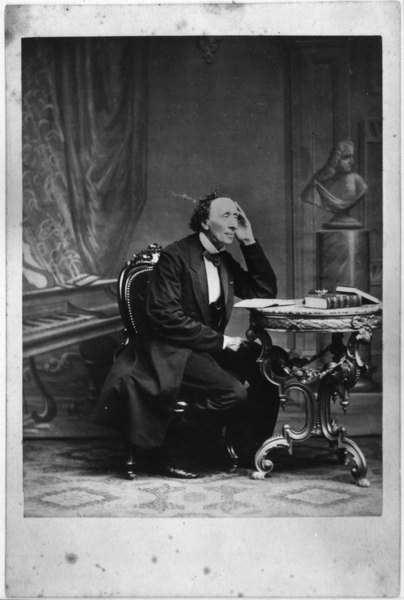 Ханс Кристиан Андерсен. Фотограф Н.К. Хансен и Шоу, 1869