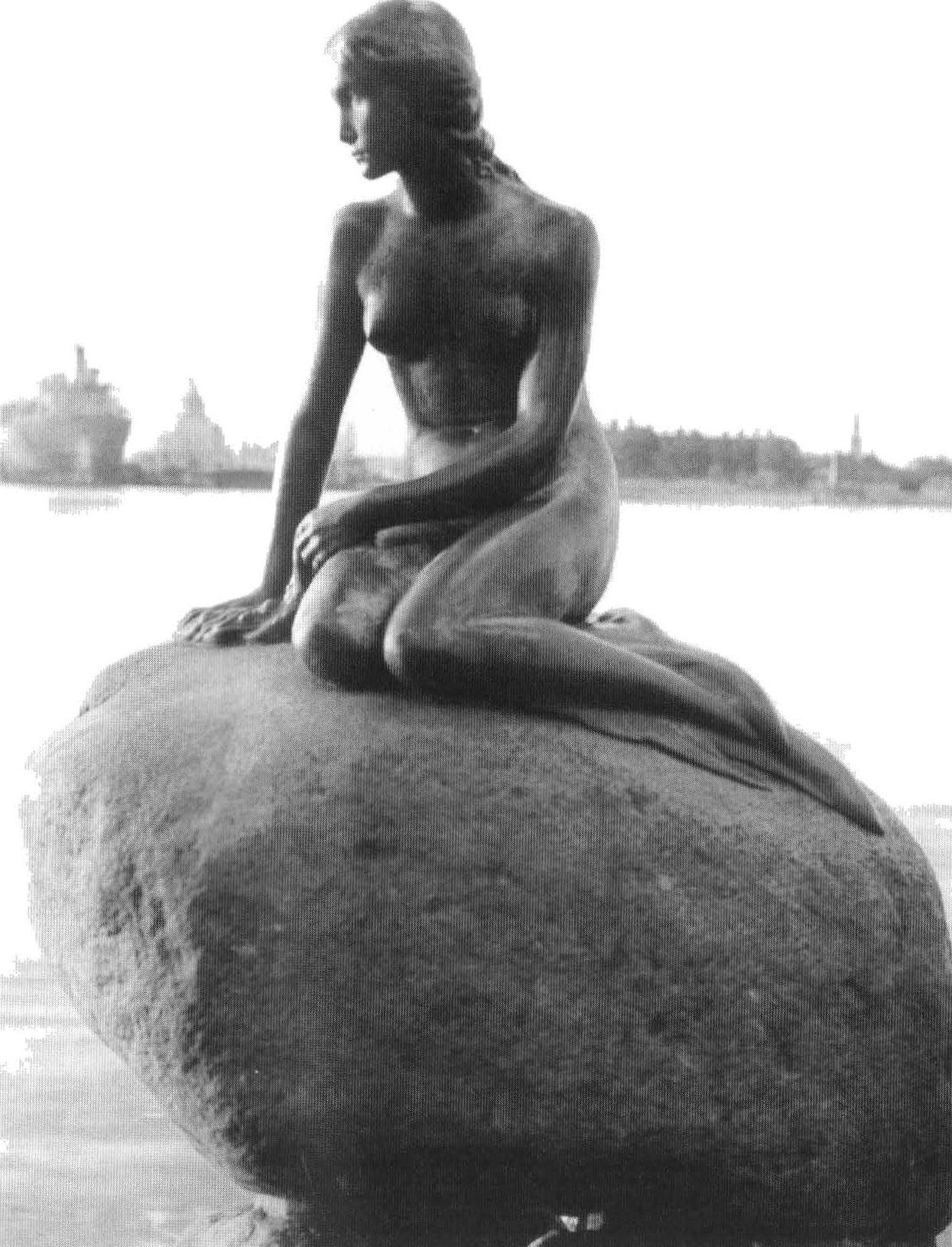 Скульптура «Русалочка» в Копенгагенском порту