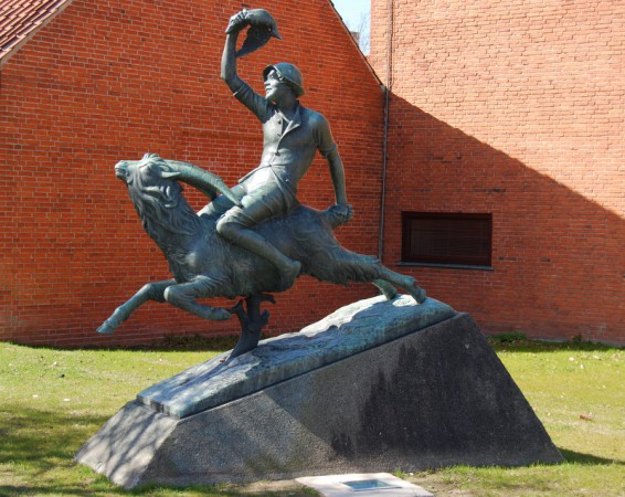 Скульптура «Ханс Чурбан» в Оденсе
