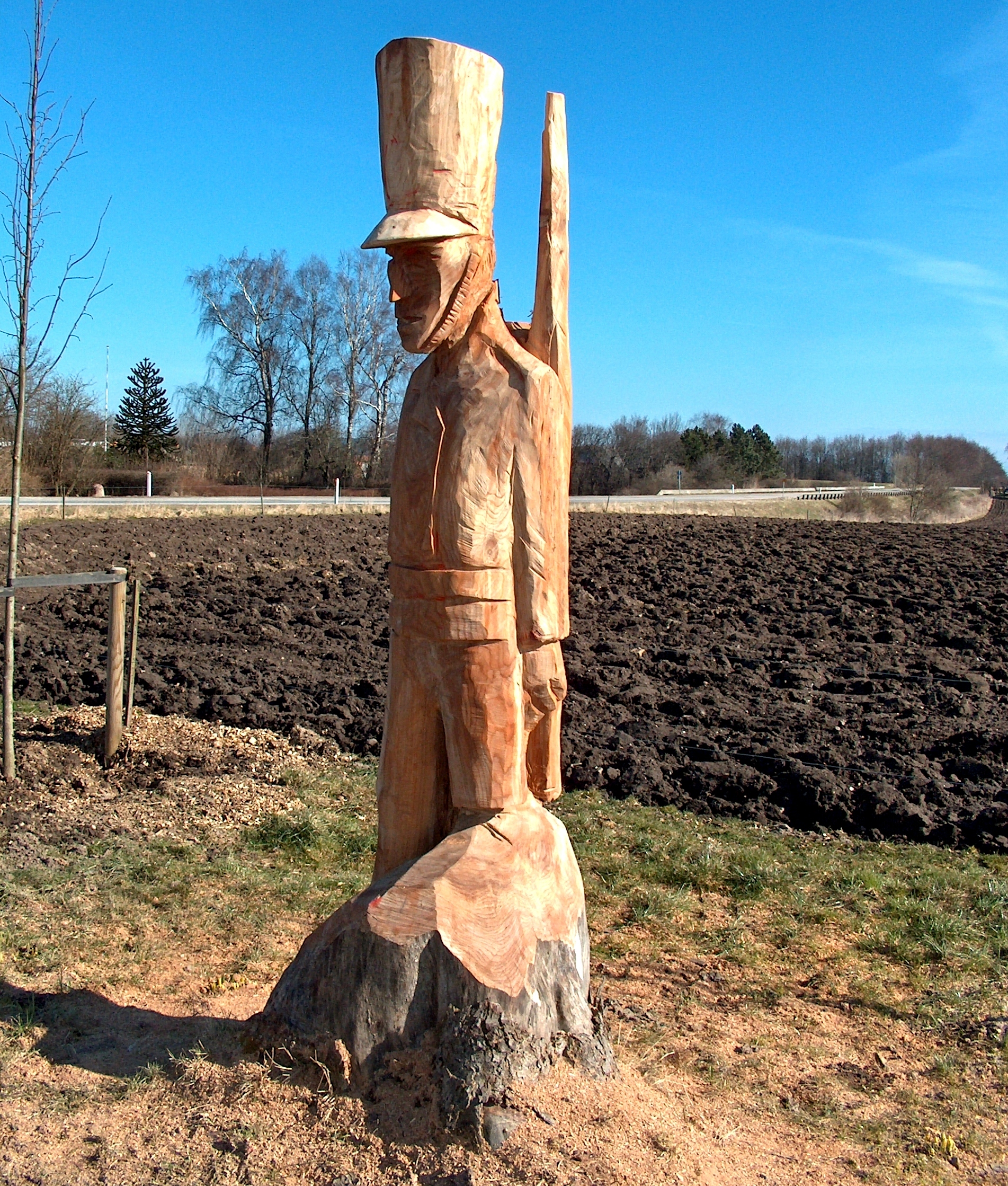 Скульптура «Стойкий оловянный солдатик» в Хестехавегорде