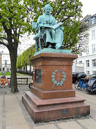 Памятник композитору Йохану Хартману в Копенгагене